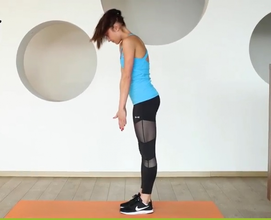 Zvládnete těchto 5 cviků, nebo máte už ze sezení u počítače ochablé svaly?