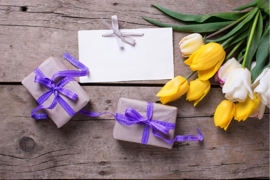 7 z 10 žen by si přálo dostávat více květin