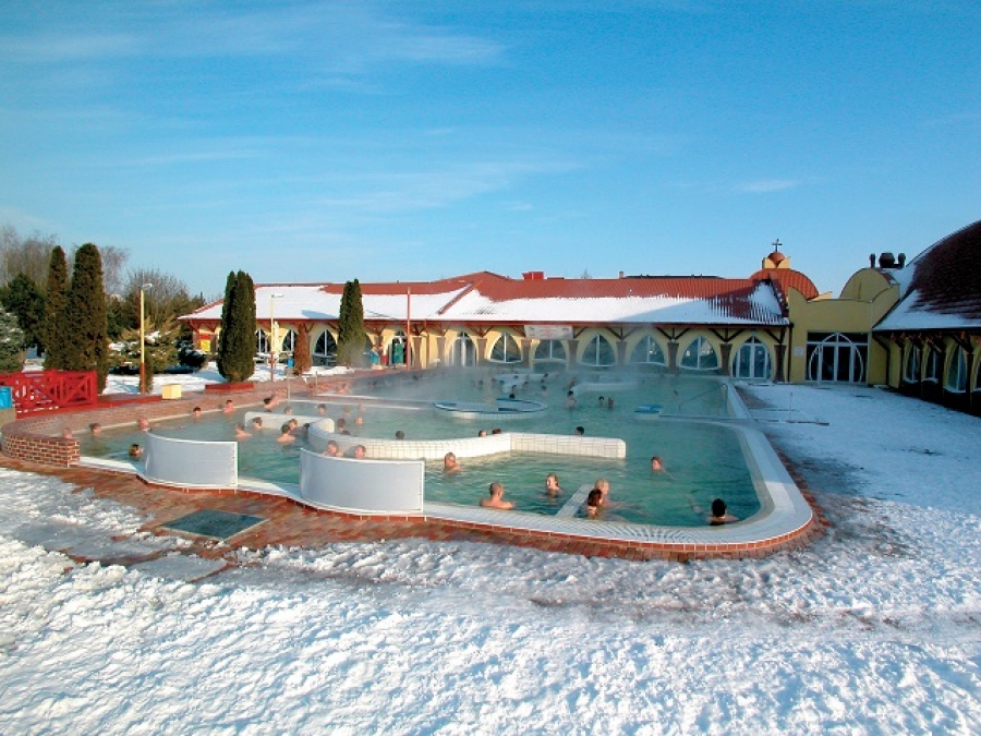 Soutěžte o 3x 2 celodenní vstupenky do termálního koupaliště Veľký Meder!