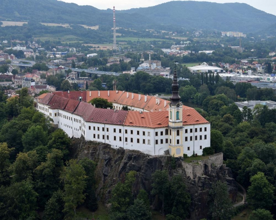 Výstava cenných rukopisů ze zámecké knihovny