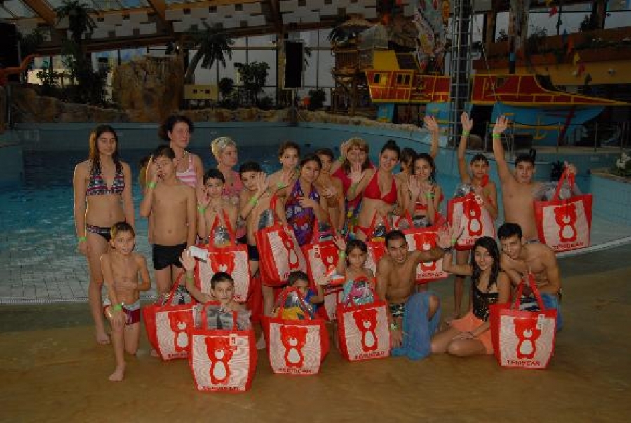 Děti z dětských domovů si přijely užít Vánoce do Aquapalace Praha!