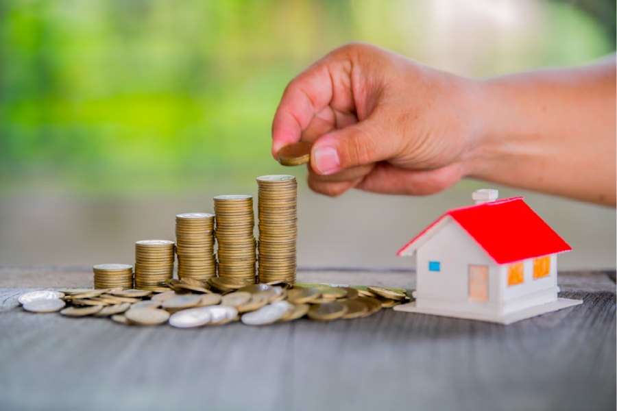 Nemovitosti jsou nadhodnocené o desítky procent. Kam se bude trh vyvíjet dále?