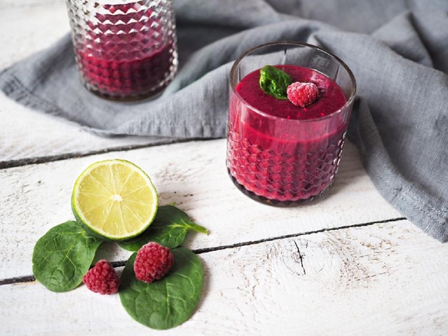 Studená malinová polévka