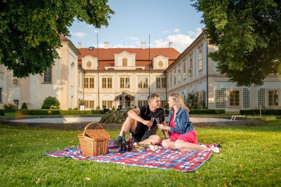 Gastronomické zážitky uprostřed magické síly labyrintů na zámku Loučeň
