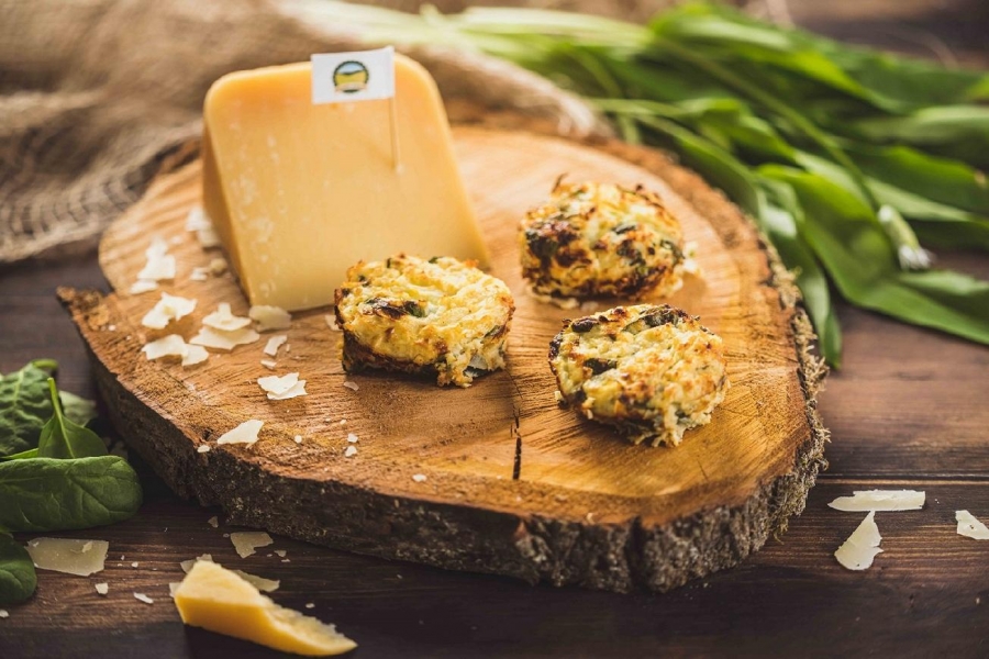 Kedlubnové karbanátky se špenátem a sýrem