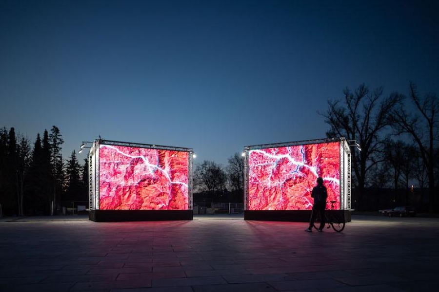 Signal Festival začíná. Devátý ročník festivalu chystá v Průmyslovém paláci největší projekci za svou historii