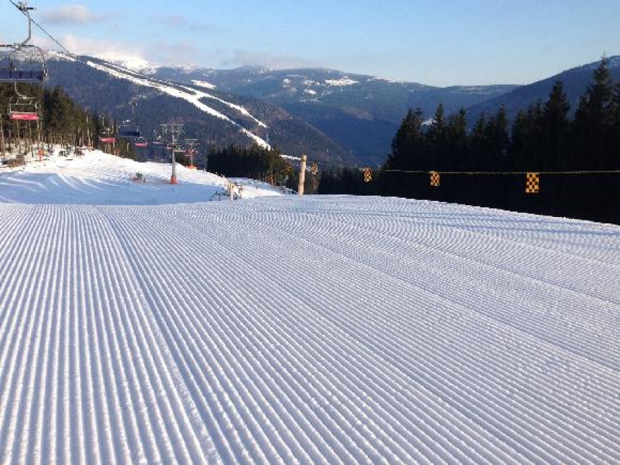 Lyžování na ranním manšestru a prázdné sjezdovce? Špindlerův Mlýn!