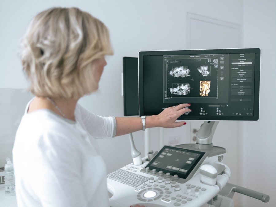 Rodičovské plány může překazit předčasná menopauza