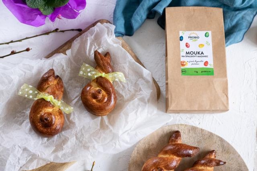 Velikonoční zajíčci z kynutého těsta