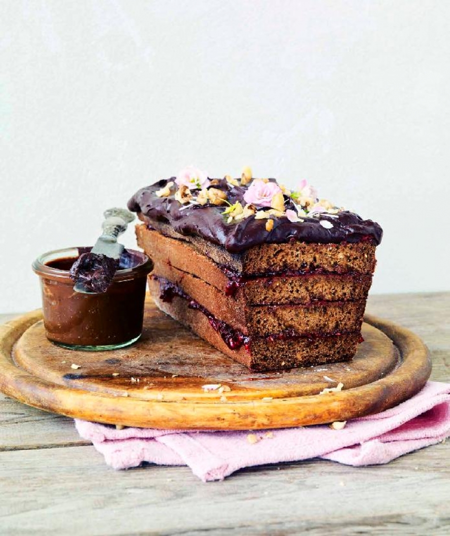 Perníkový chlebíček promazaný zavařeninou