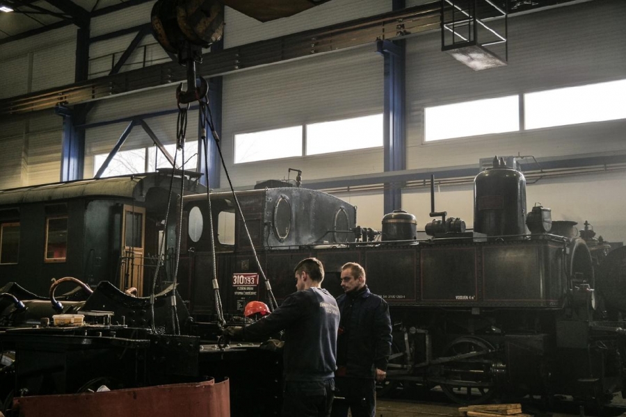 V muzeu ČD v Lužné to žije i přes zimu, pracuje se v dílnách a připravují se na novou sezónu