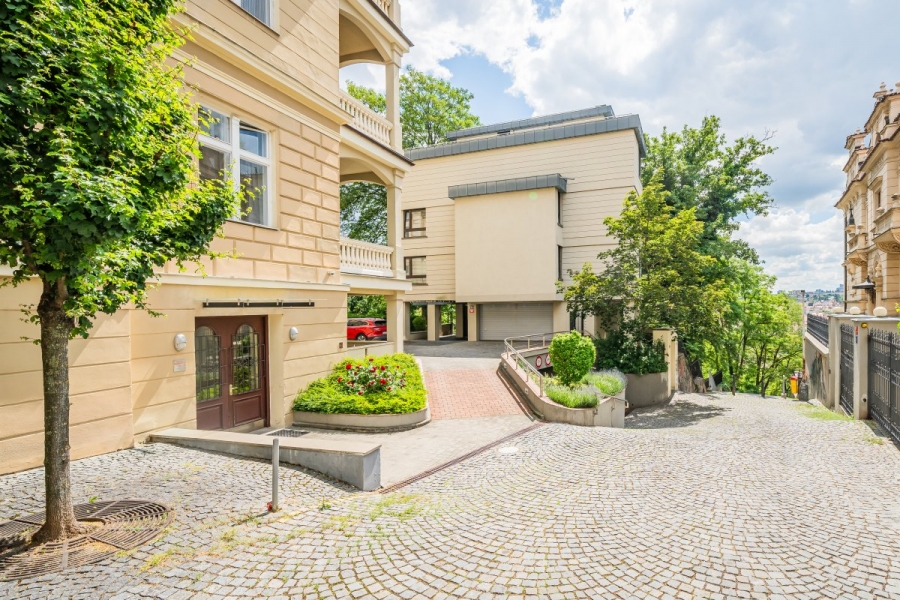 Jana Masaryka, jedinečná nemovitost s nádherným  výhledem na Prahu