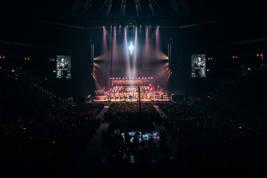 Pražskou O2 arenu rozezní nejen vánoční písně v podání Jiřího Korna, Tomáše Kluse, Evy Burešové nebo Václava Neckáře
