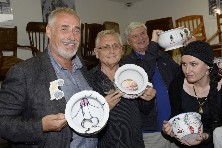 Co dělala Andrea Kalivodová šest hodin na nočníku?