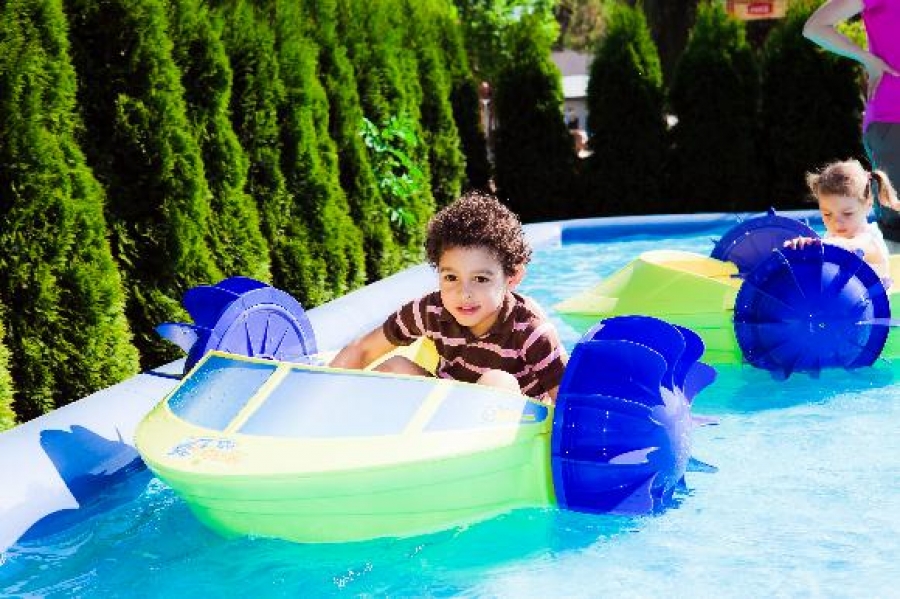 Prázdninový tip pro nejmenší – tábor Sluníčka ve Žlutých lázních vezme děti kolem světa