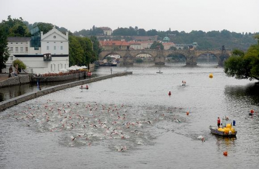 Triatlonový svátek opět v centru Prahy. Pořadatelé chtějí dvakrát více startujících