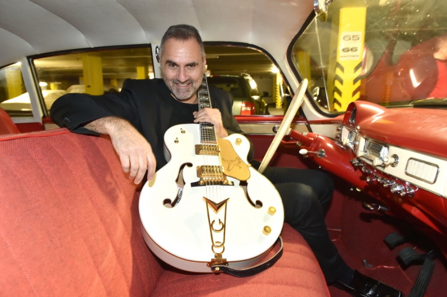 Jan Kalousek zahájil comeback nezapomenutelným vystoupením pro své přátele!