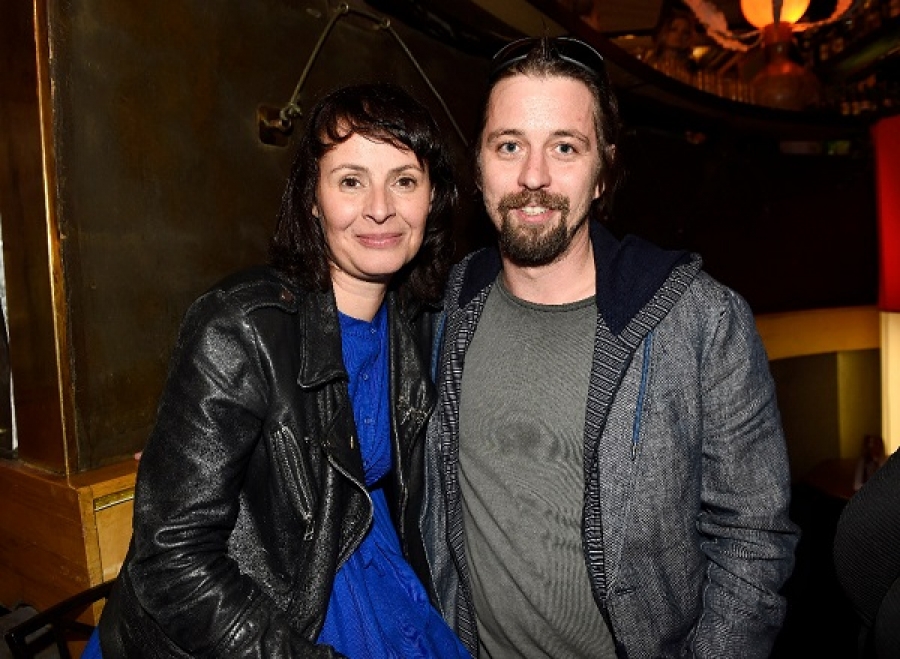 Lenka Vlasáková slavila 44. narozeniny na premiéře filmu Jak se zbavit nevěsty